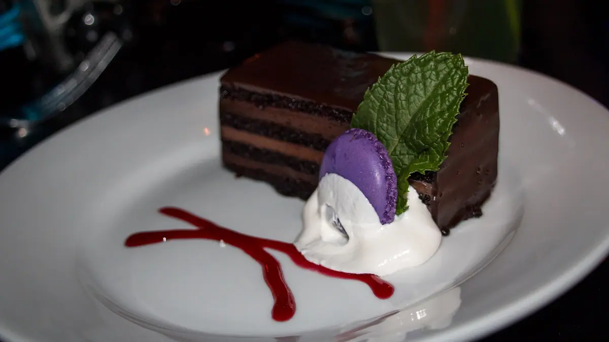Cake Box – eggless cake shop in St George's Quarter / Cultural Quarter, Liverpool